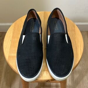 Sperry women’s black leather open weave top-sliders. Size 9.5 M